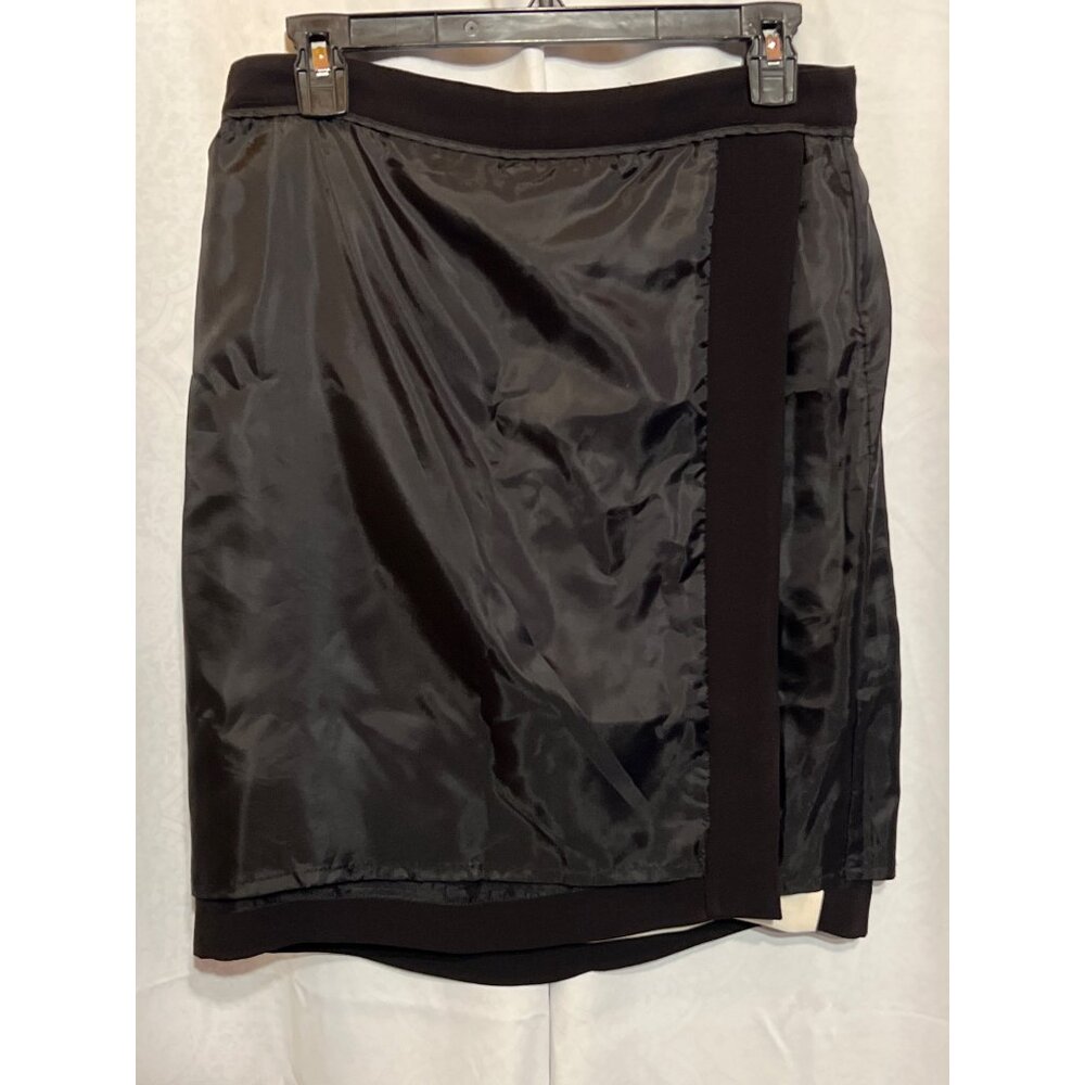 Womens J. Crew Black Pencil Skirt With Ivory Trim Size 4 Professional Office Wea - Picture 10 of 10